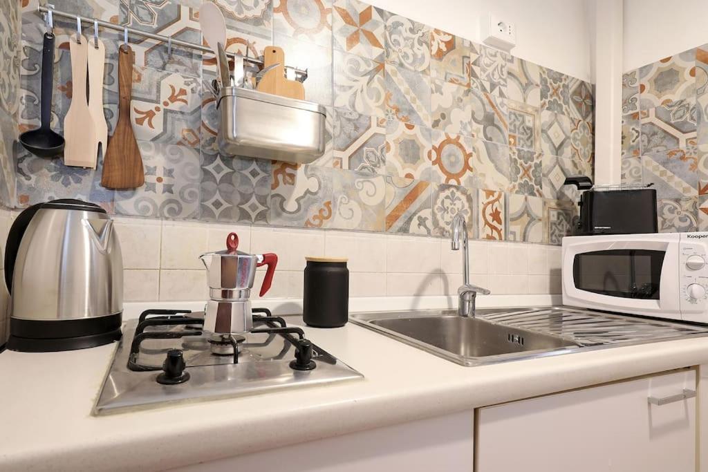 Blu Flamingo Trilussa Apartment Roma Ngoại thất bức ảnh